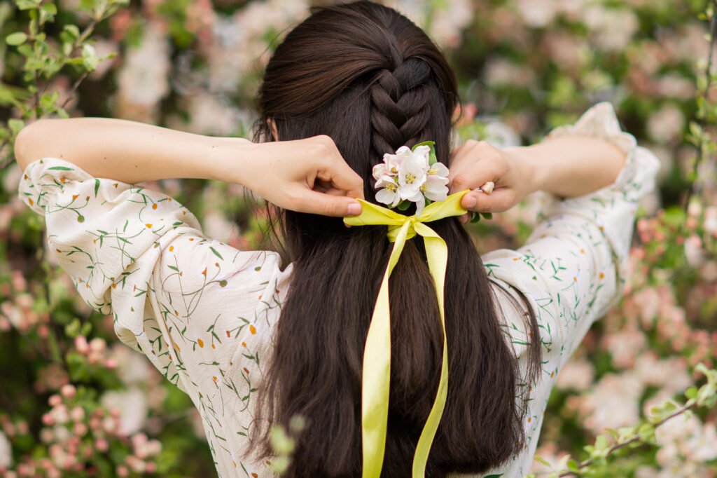 Einfache Frisuren für Anfänger: Der ultimative Leitfaden für den perfekten Look